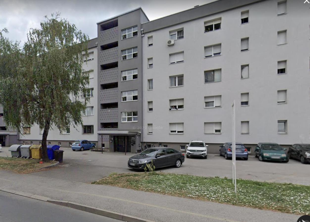 Studio Apartman Mirta I Varazdin Exterior photo